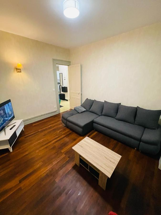 Appartement Proche De La Ville Et Du Parc Du Truchet Saint-Claude Exteriör bild