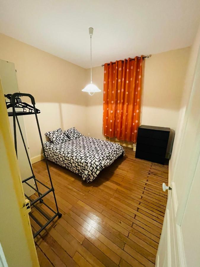 Appartement Proche De La Ville Et Du Parc Du Truchet Saint-Claude Exteriör bild